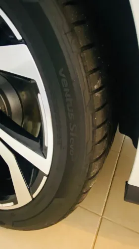 Pneu originais Jetta GLI, sem detalhes | 15 Mil KM rodados