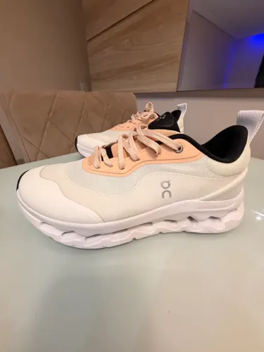 TÊNIS ON LOEWE CLOUDTILT 2