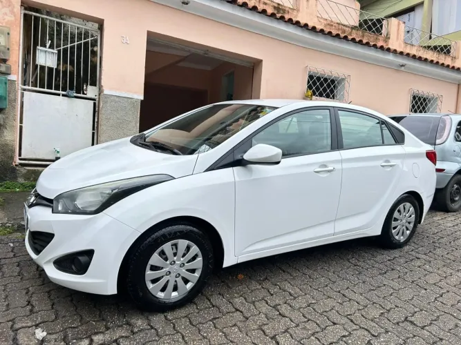 Hyundai HB20S C.plus/c.style 1.6 Flex 16V Mec.4p 2015