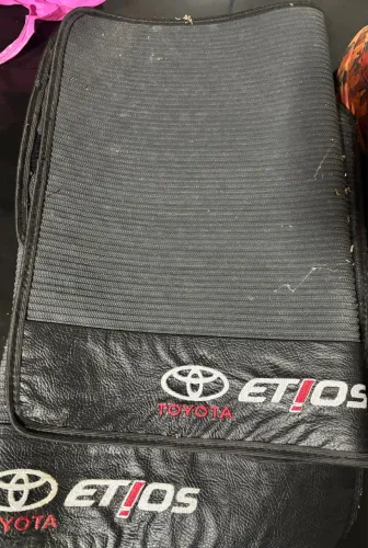 Tapete Toyota Etios (novo nunca usado)