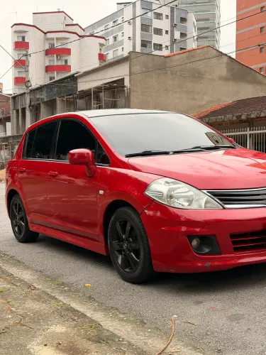 Nissan Tiida SL 1.8/1.8 Flex 16V Mec. 2012
