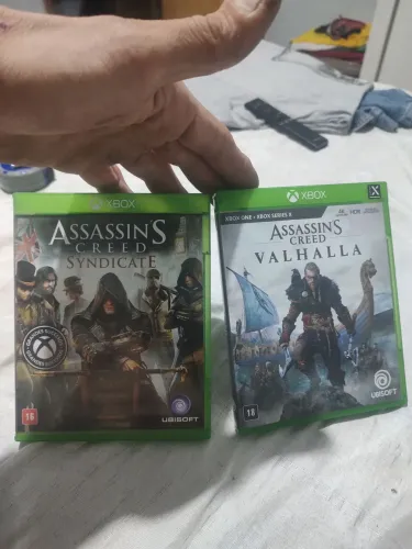 2 jogos Xbox One assassina creed