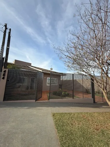 Casa térrea próximo ao shopping Catuaí 