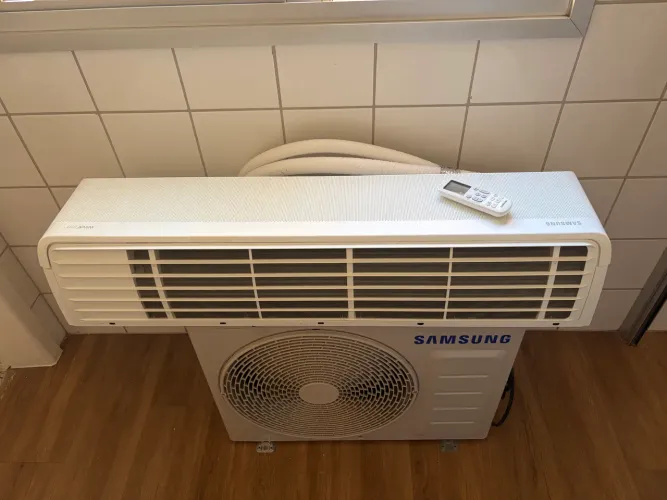 Ar condicionado Windfree 18.000 BTUS Tubulação e Suporte