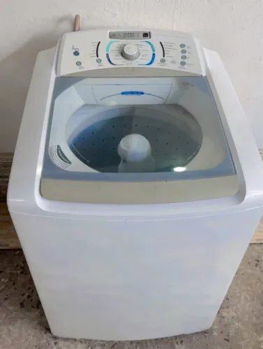 Lavadora com tecnologia tira manchas