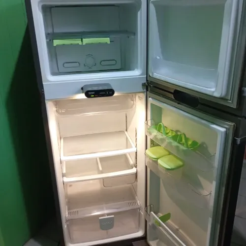 Vendo geladeira Consul frosfre 380 litros só 750 reais