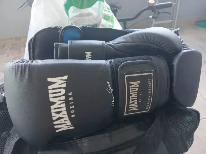 Vendo luva da maximum 16oz!