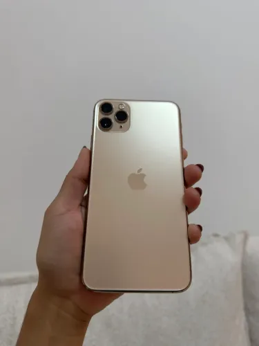 IPHONE 11 PRO MAX + CABO NOVO