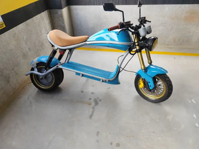 Moto elétrica chopper