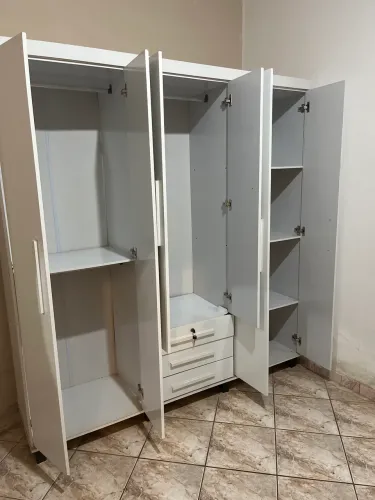 Guarda Roupa