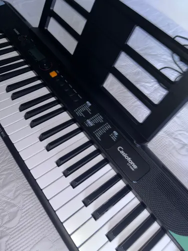 Teclado Casio CT-S200
