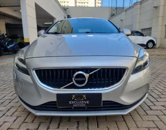 Volvo V40 T-4 Momentum 2.0 Aut. 2019