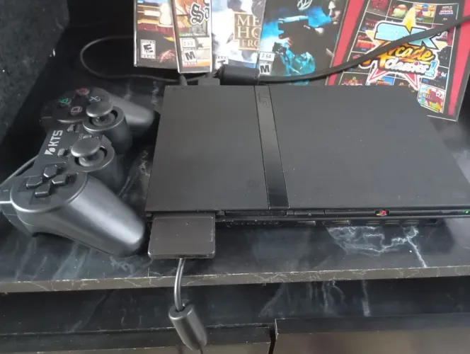 Mas ele não Playstation 2 slim