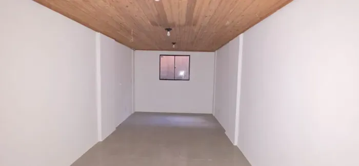 ALUGA-SE SALA COMERCIAL NO SUBSOLO  CLN 207 NORTE | ASA NORTE  BRASÍLIA/DF
