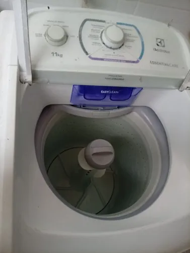 Máquina de Lavar Electrolux 11kg Essential Care - Excelente Estado / usada
