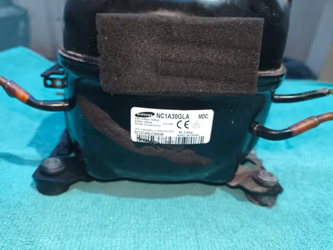 Compressor Motor Samsung NC1A30GLA 220V R134a (Adega / Geladeira)