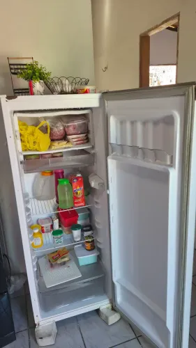 Geladeira 245L