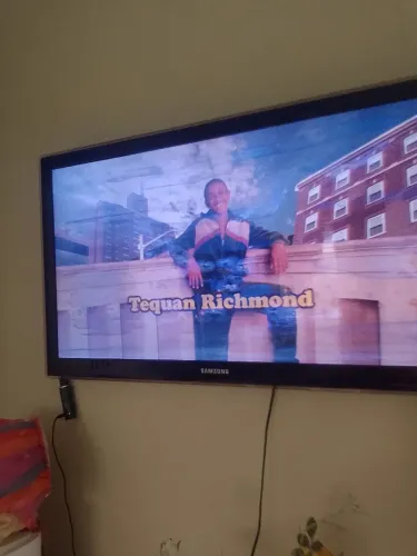 Tv LCD Samsung 40" com defeito na tela