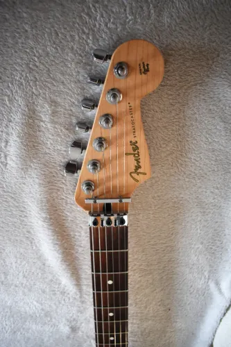 Guitarra Fender Player Stratocaster Mexicana