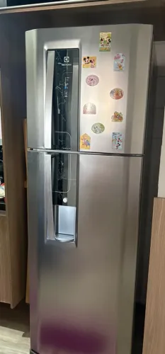 Geladeira eletrolux com dispenser