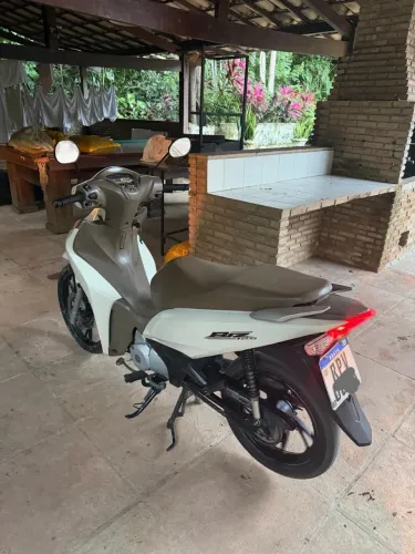 Honda biz 125 ano 2023