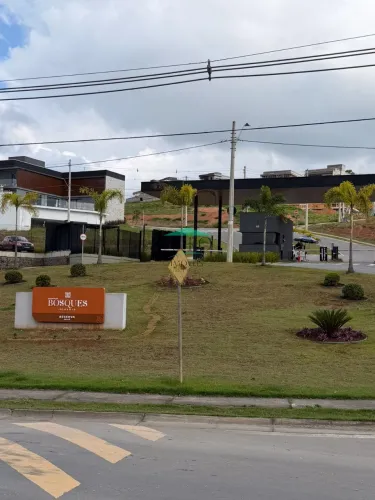 Terreno no Condomínio Residencial Arujá