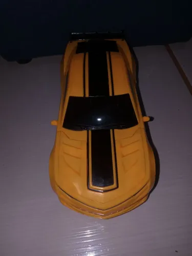 Carrinho robô Bate e volta (anda sozinho,luz e som)