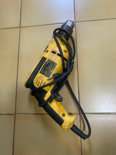 Furadeira dewalt