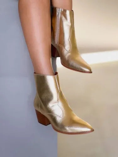 Bota Western Dourada