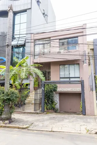 Casa para Locação em Porto Alegre, Auxiliadora, 5 dormitórios, 2 banheiros, 8 vagas