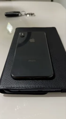 iPhone XS Max Todo Original ( Sem marcas) 
