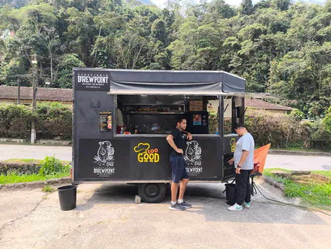 Foodtruck Trailer completo - 3x2m