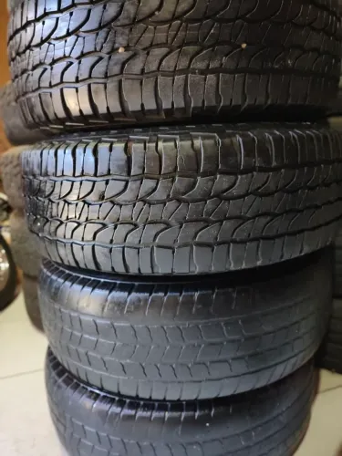 Vendo rodas 16 TOYOTA HILUX COM 2 PNEUS SEMINOVO MICHELIN LTX FORCE