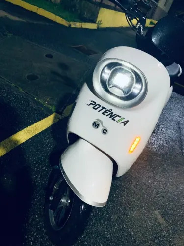 Moto elétrica