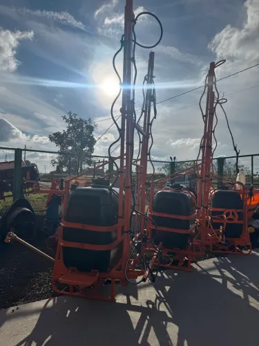Pulverizadores 600 litros