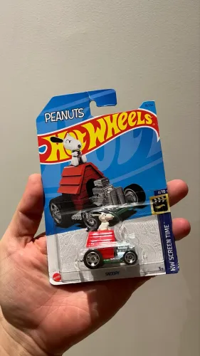 Troco Hot Wheels Snoopy por temáticos 