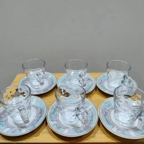 Jogo de 6 xícaras de café com pires