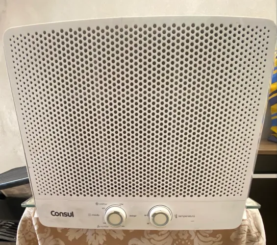 Ar condicionado CÔNSUL , 7500 btus, usado, bom estado!