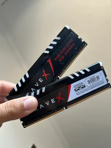 VENDO MEMÓRIA RAM 8Gb RGB 2 ou 1 PENTE PARA PC GAMER 