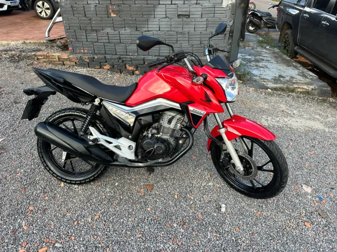 CG TITAN 160CC IMPECÁVEL !