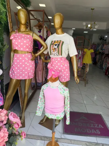 2 manequins fibra dourado