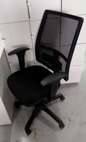 Cadeira de escritório  Flexform - Modelo Presidente