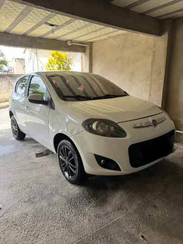 Fiat Palio Essence 1.6 Flex 16V 5P 2015