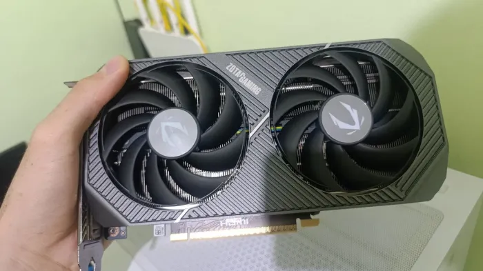 RTX 5060TI Dual Fan Zotac Pouco Uso