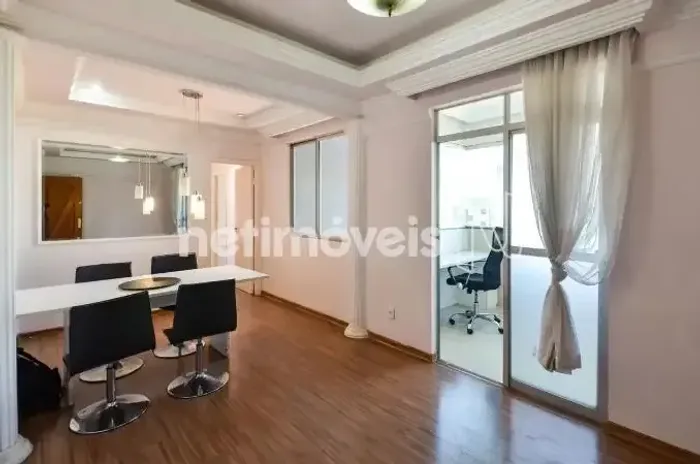 Apartamento de 03 quartos à venda no Manacás!