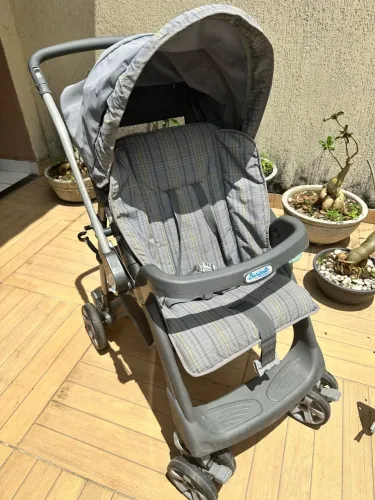 Carrinho + bebê conforto burigotto