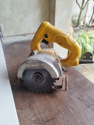 Serra Mármore DeWalt