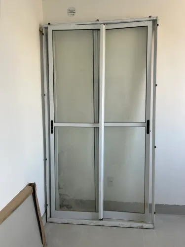Porta de correr para sacada