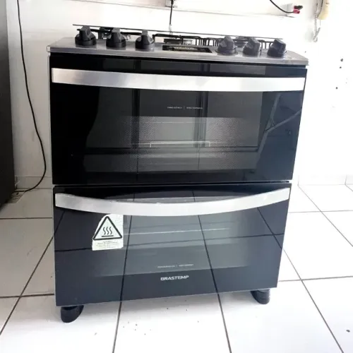 Fogão Brastemp 5 Bocas Duplo Forno Inox c/ Mesa de Vidro e Timer Digital (BFD5GCBNNA)