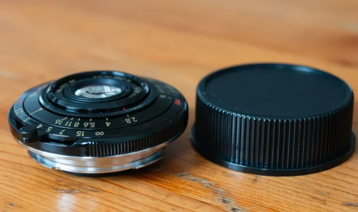 Brightin Star 28mm f. 2.8 para Leica + adaptador para Nikon Z